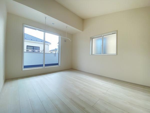 藤沢市高倉　新築戸建　全３棟　１号棟