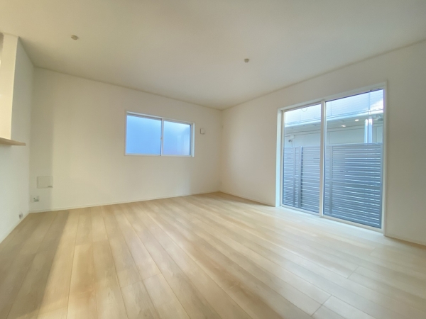 横浜市旭区市沢町　新築戸建　全２棟　２号棟