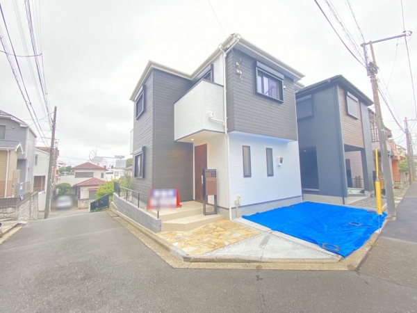横浜市瀬谷区南台2丁目　新築戸建　全2棟　A号棟