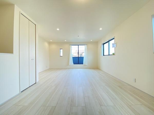 横浜市瀬谷区阿久和西３丁目　新築戸建　全２棟　２号棟
