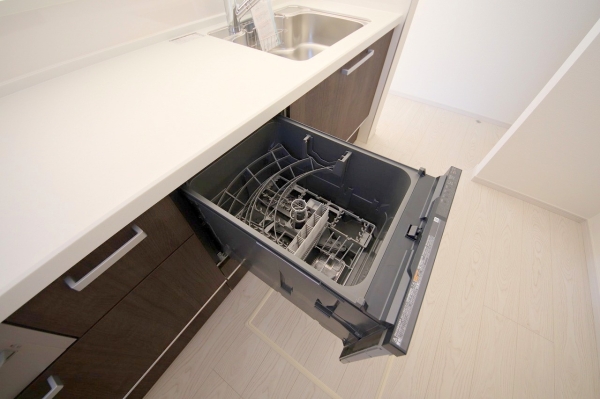 座間市南栗原6丁目　新築戸建　全2棟　2号棟