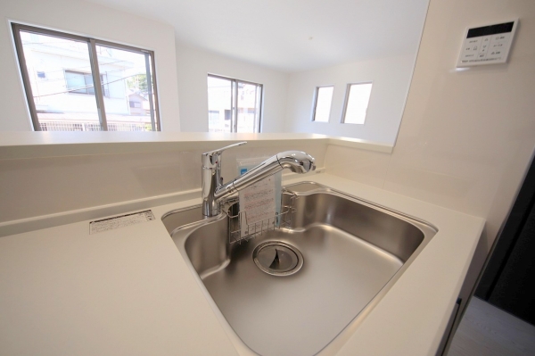 座間市南栗原6丁目　新築戸建　全2棟　1号棟