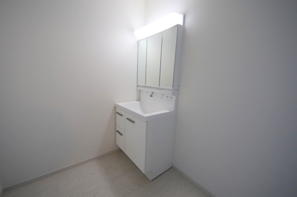 座間市南栗原6丁目　新築戸建　全2棟　1号棟