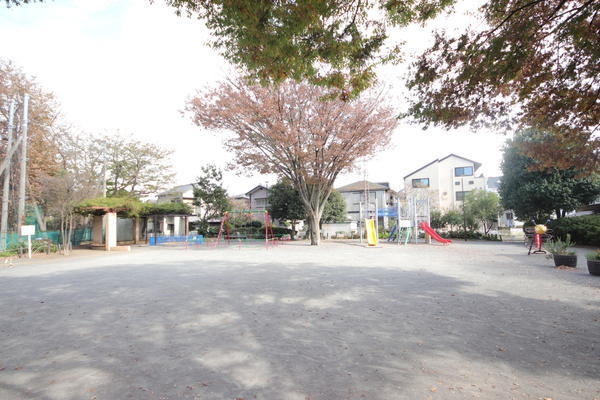 横浜市戸塚区汲沢6丁目の土地(中田町葛野公園)