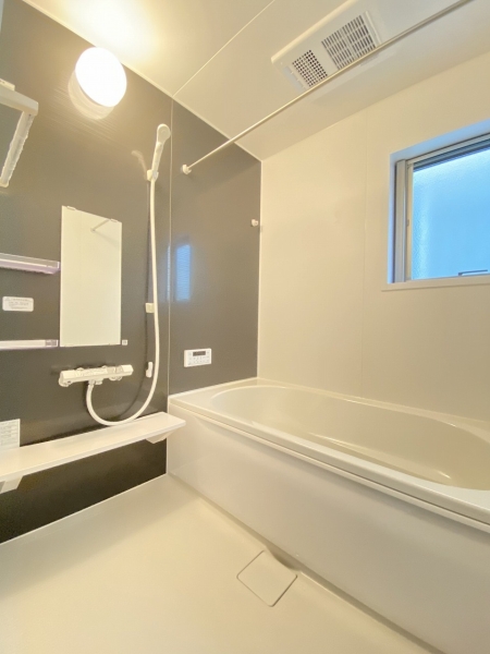 藤沢市高倉　新築戸建　全３棟　３号棟