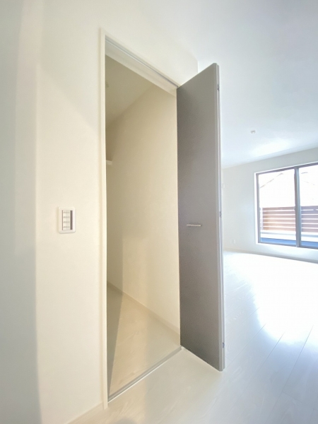 藤沢市高倉　新築戸建　全３棟　３号棟