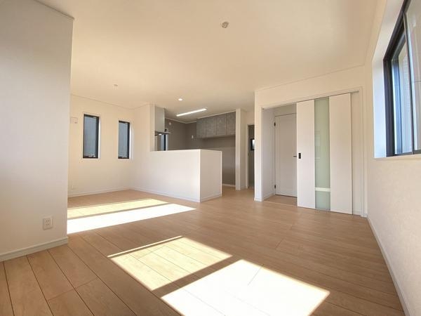 横浜市戸塚区平戸町　新築戸建　全２棟　A号棟