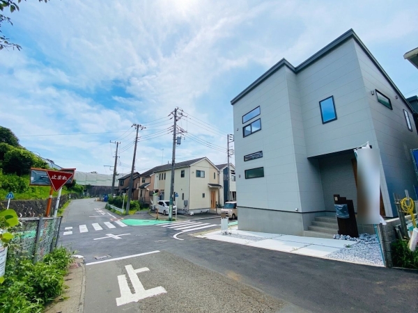 海老名市大谷南3丁目　新築戸建　全3棟　B号棟