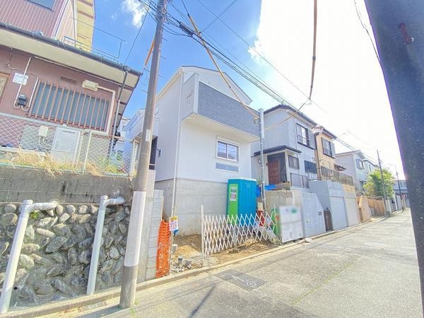 横浜市戸塚区矢部町　新築戸建