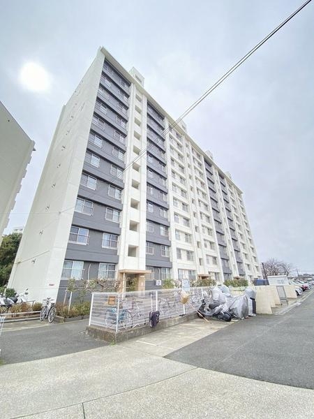 県ドリームハイツ17号棟