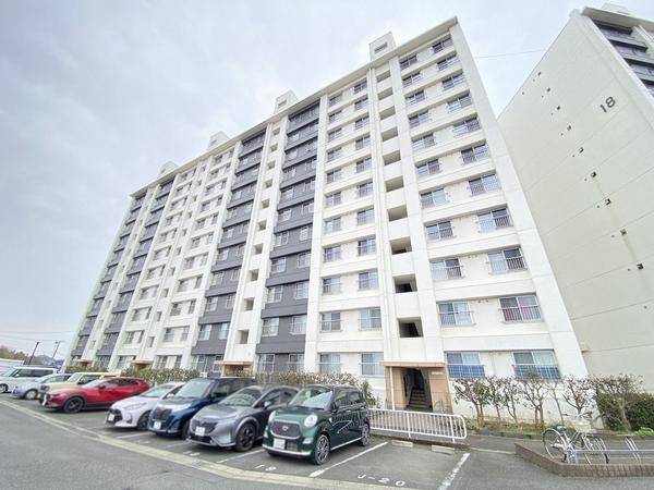 県ドリームハイツ17号棟