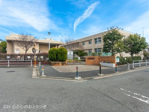 横浜市戸塚区戸塚町　新築戸建　全2棟　1号棟(横浜市立下郷小学校)