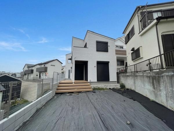 座間市南栗原3丁目　新築分譲住宅