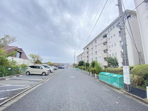 左近山団地2街区17号棟