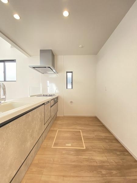 横浜市泉区和泉中央北5丁目　新築戸建　全2棟　1号棟