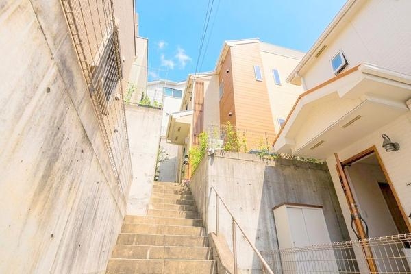 座間市南栗原4丁目　中古戸建