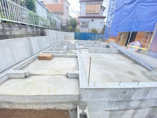 横浜市旭区笹野台4丁目　新築戸建　全2棟　1号棟