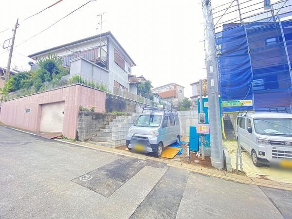 横浜市旭区笹野台4丁目　新築戸建　全2棟　1号棟