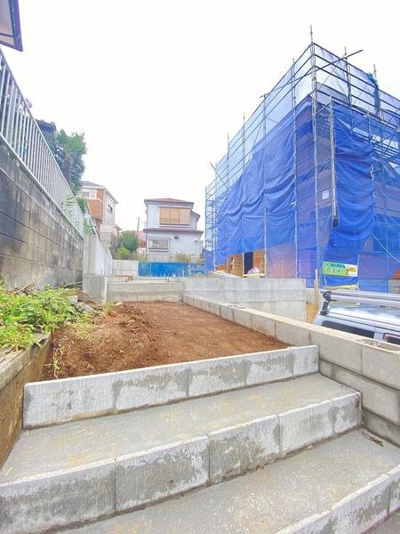 横浜市旭区笹野台4丁目　新築戸建　全2棟　1号棟