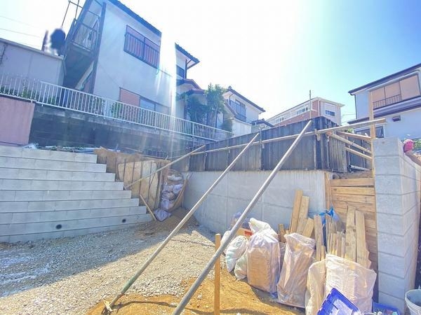 横浜市旭区笹野台4丁目　新築戸建　全2棟　1号棟