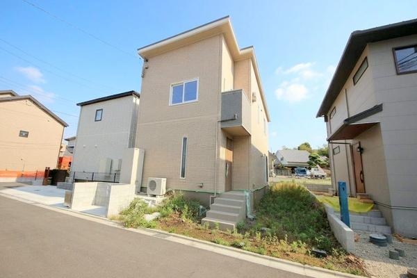 町田市本町田　新築分譲住宅