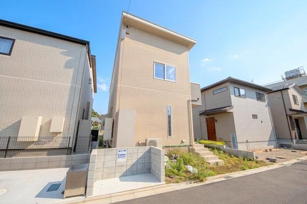 町田市本町田　新築分譲住宅