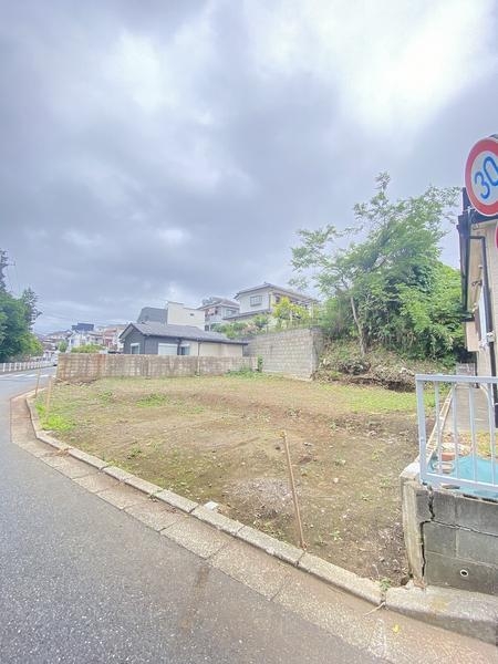 横浜市戸塚区汲沢６丁目の土地