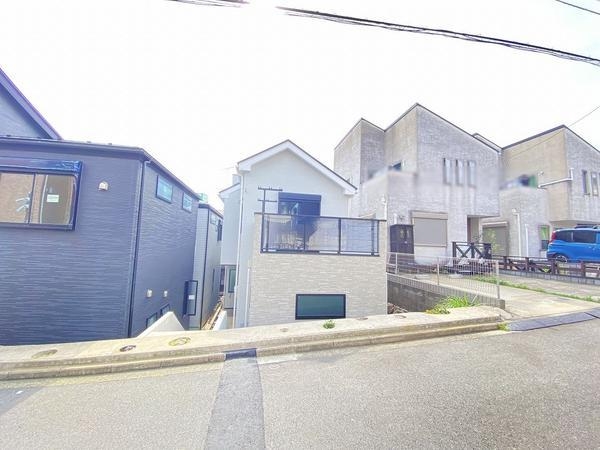 横浜市戸塚区下倉田町　新築戸建　全3棟　3号棟