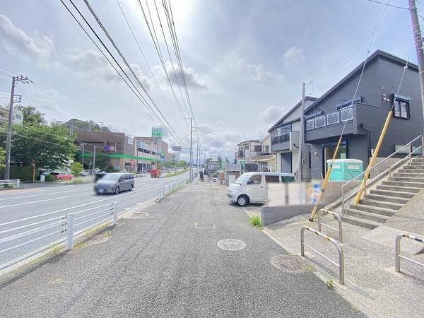 横浜市戸塚区下倉田町　新築戸建　全3棟　2号棟