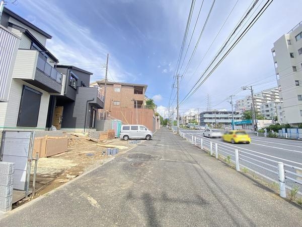 横浜市戸塚区下倉田町　新築戸建　全3棟　2号棟