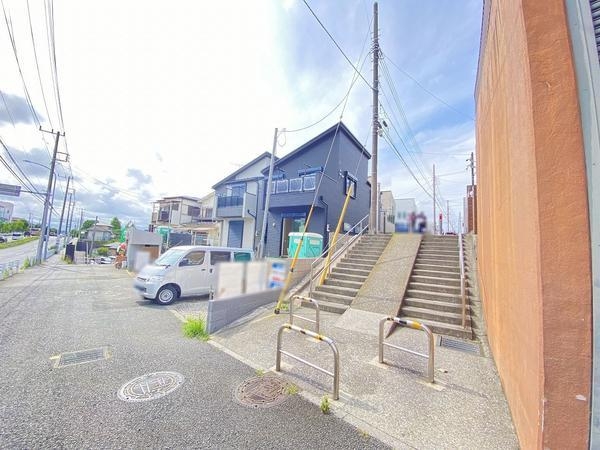 横浜市戸塚区下倉田町　新築戸建　全3棟　2号棟