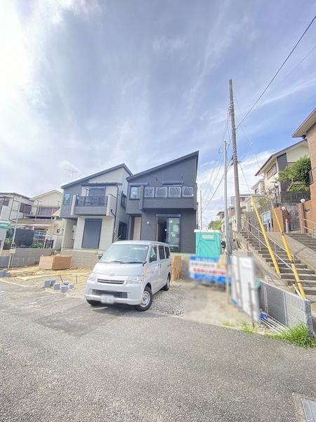 横浜市戸塚区下倉田町　新築戸建　全3棟　2号棟