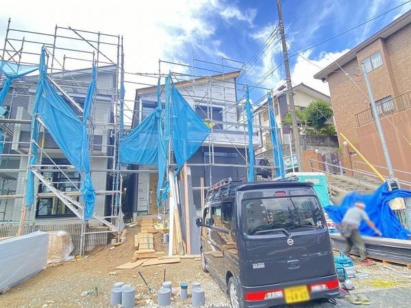 横浜市戸塚区下倉田町　新築戸建　全3棟　2号棟