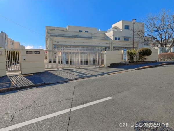 町田市成瀬台1丁目15期　新築分譲住宅(町田市立成瀬台中学校)