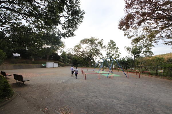横浜市泉区緑園３丁目の土地(緑園神明谷公園)