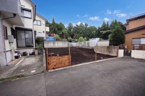 座間市緑ヶ丘3丁目　建築条件なし売地