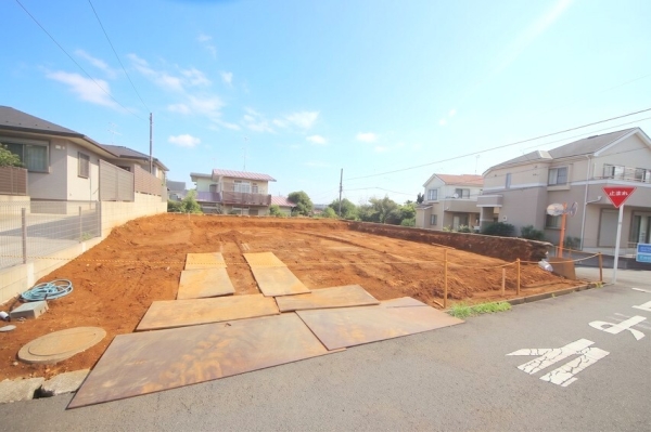 座間市立野台3丁目　建築条件なし売地　2号地