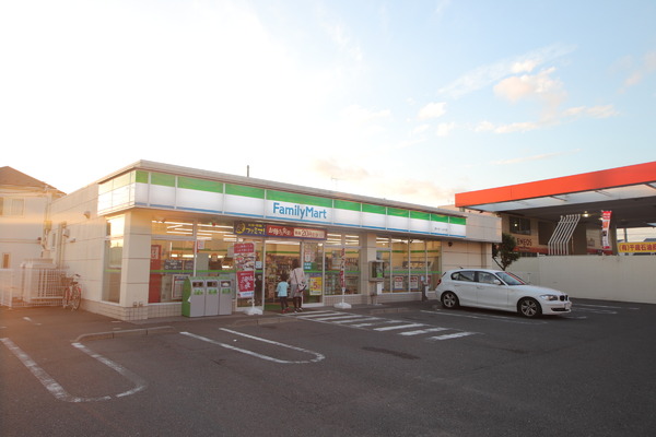 横浜市泉区中田西３丁目の中古一戸建て(ファミリーマート泉かまくらみち店)