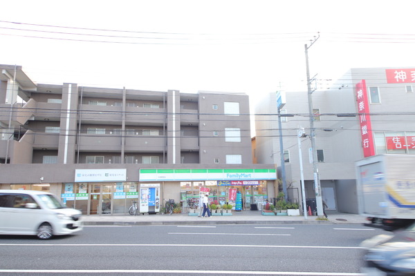 横浜市泉区中田南４丁目の中古一戸建て(ファミリーマート中田駅前店)
