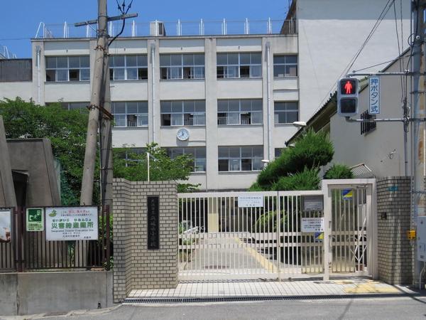 大阪市平野区瓜破4丁目の中古一戸建て(大阪市立瓜破西小学校)