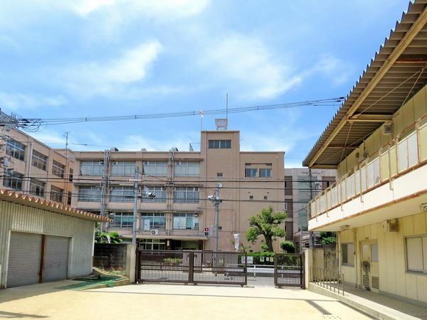大阪市平野区瓜破4丁目の中古一戸建て(大阪市立瓜破西中学校)