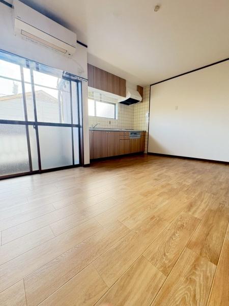 京都市伏見区南尼崎町の中古一戸建て(リビング)