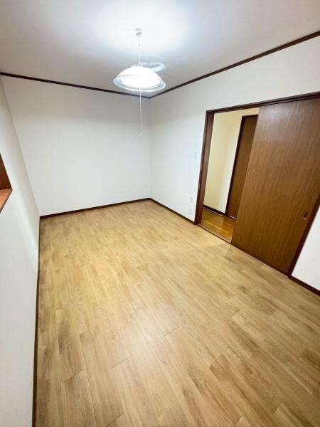 京都市伏見区南尼崎町の中古一戸建て(洋室)