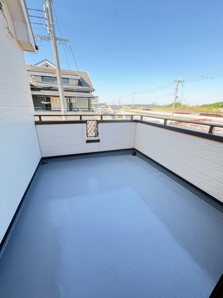 松原市大堀5丁目の中古一戸建て(バルコニー)