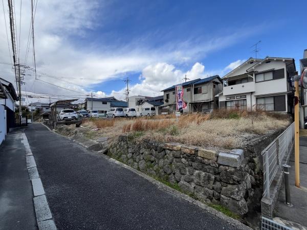 西浦３丁目　土地９０坪以上　建築条件無し
