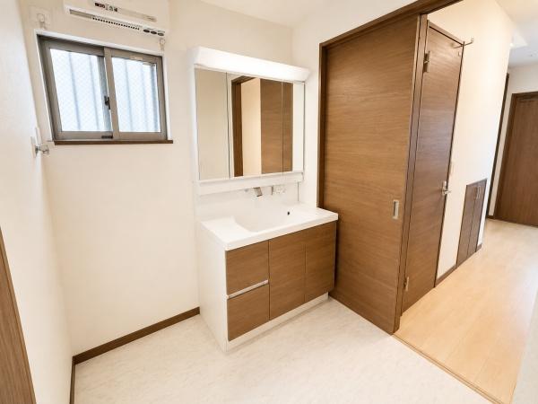 松原市東新町１丁目の中古一戸建て