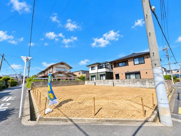 梅が園町　建築条件無し売土地