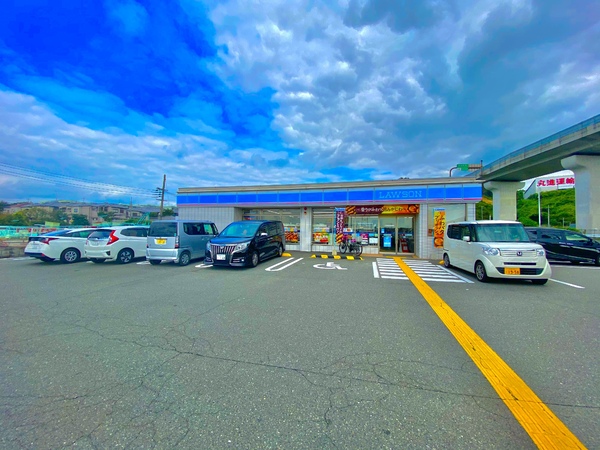 羽曳野市大黒の中古一戸建て(ローソン羽曳野大黒店)