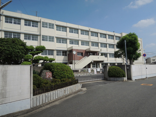羽曳野市島泉5丁目の土地(羽曳野市立高鷲中学校)