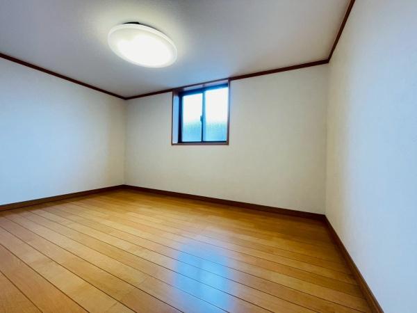 越谷市登戸町の中古一戸建て